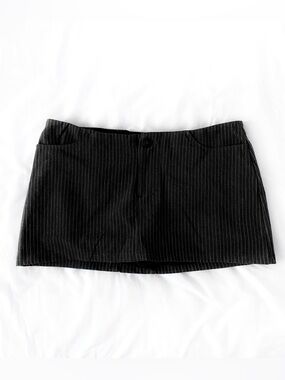 Brandy Melville Louisa Skirt